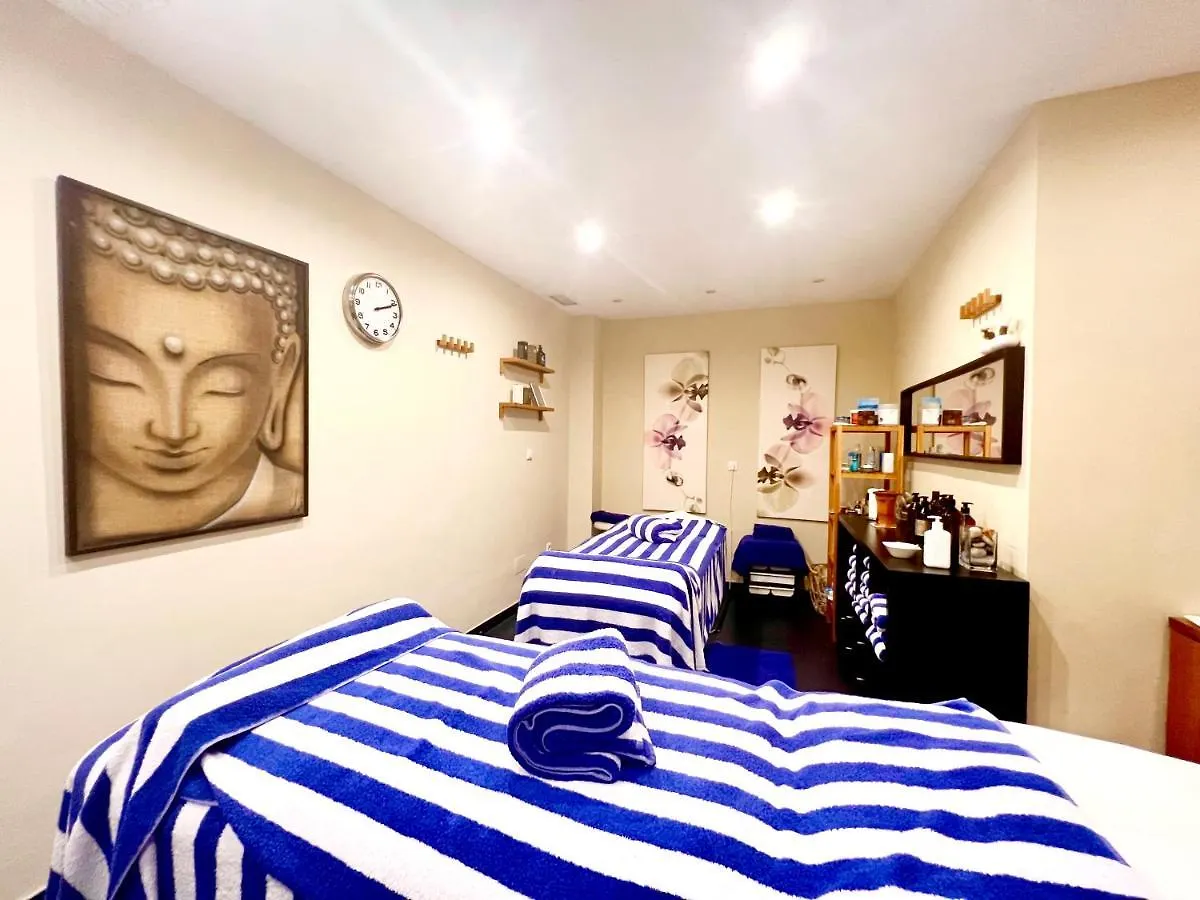 Wyndham Residences Costa Del Sol Fuengirola 3*,